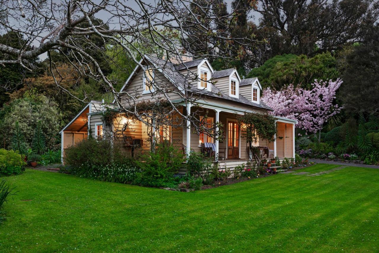 Mill Cottage - Boutique Accommodation And Garden Akaroa Exterior photo